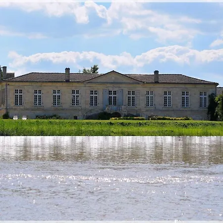 Chateau De Montigny-rabey Bed & Breakfast Isle-Saint-Georges